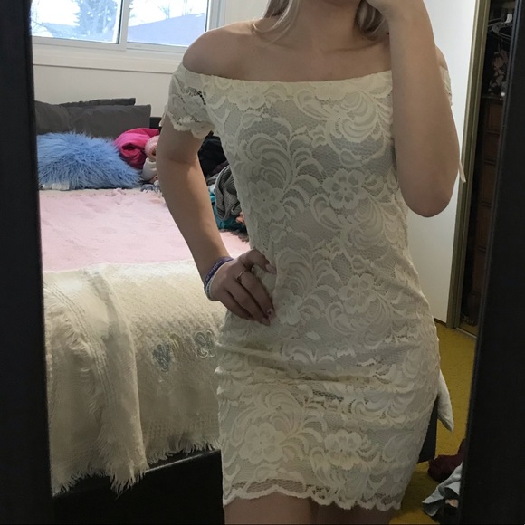 Dress - Picture 1 of 3